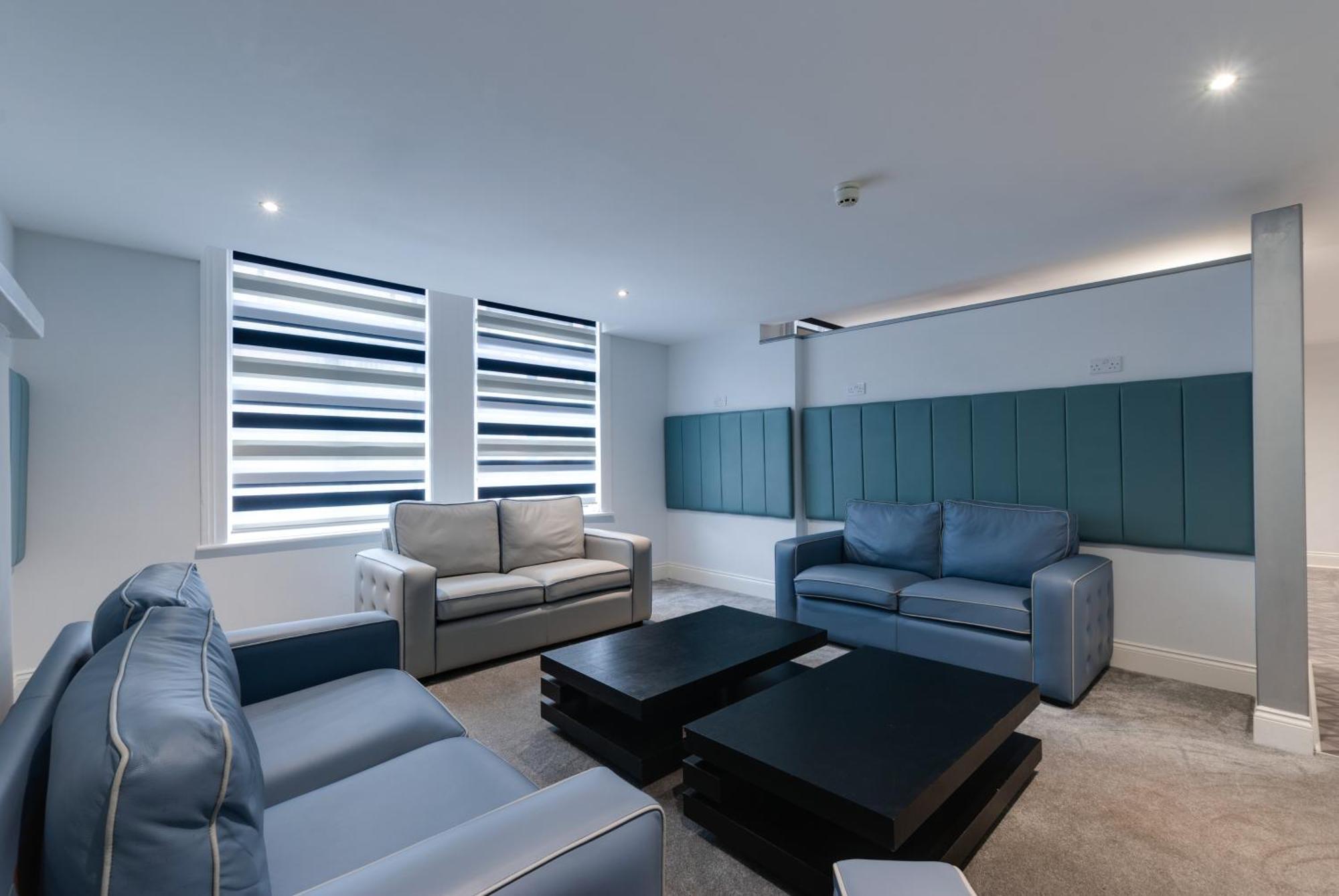 Temple Court Cavern Quarter Apartments By Happy Days Ливърпул Екстериор снимка