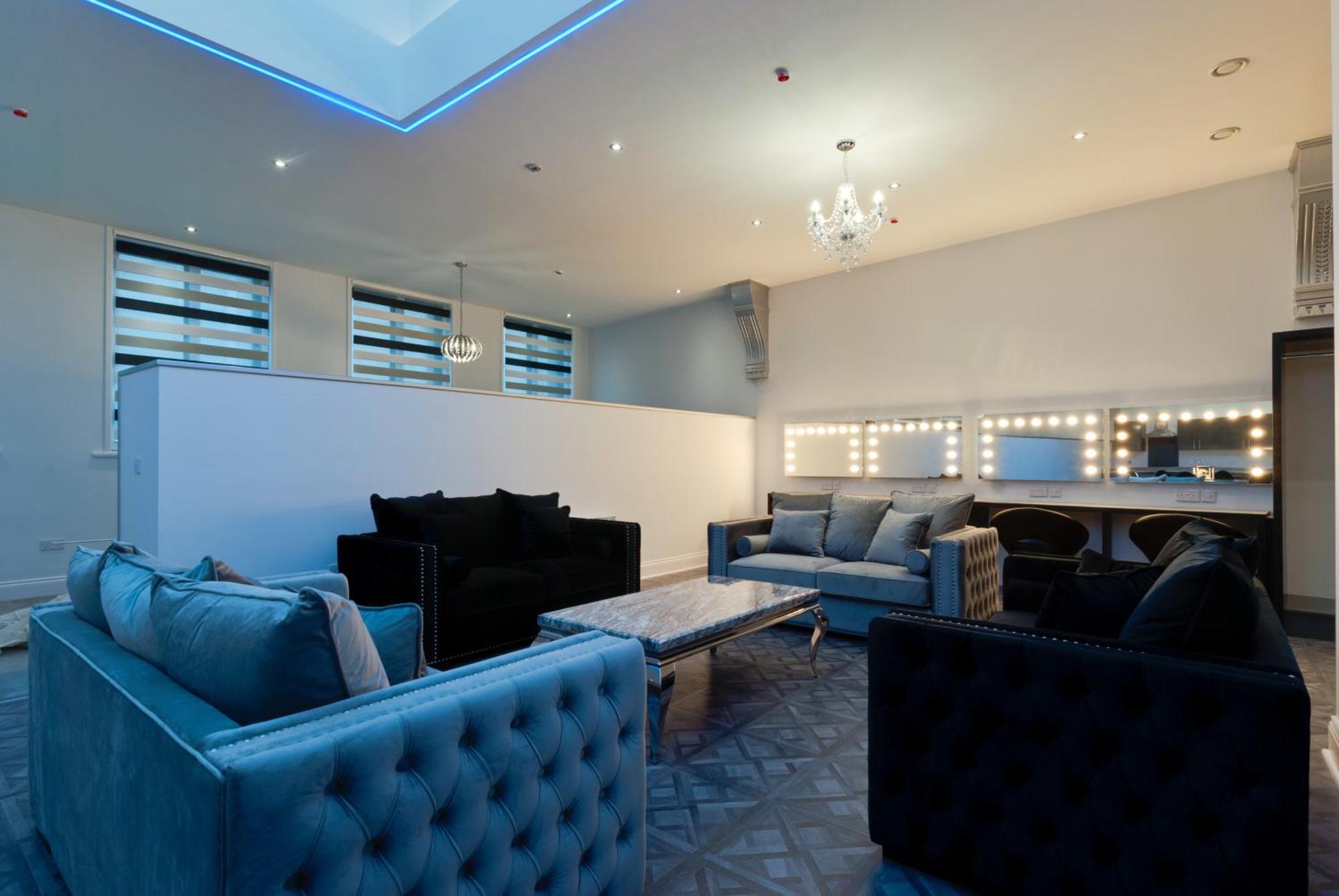 Temple Court Cavern Quarter Apartments By Happy Days Ливърпул Екстериор снимка