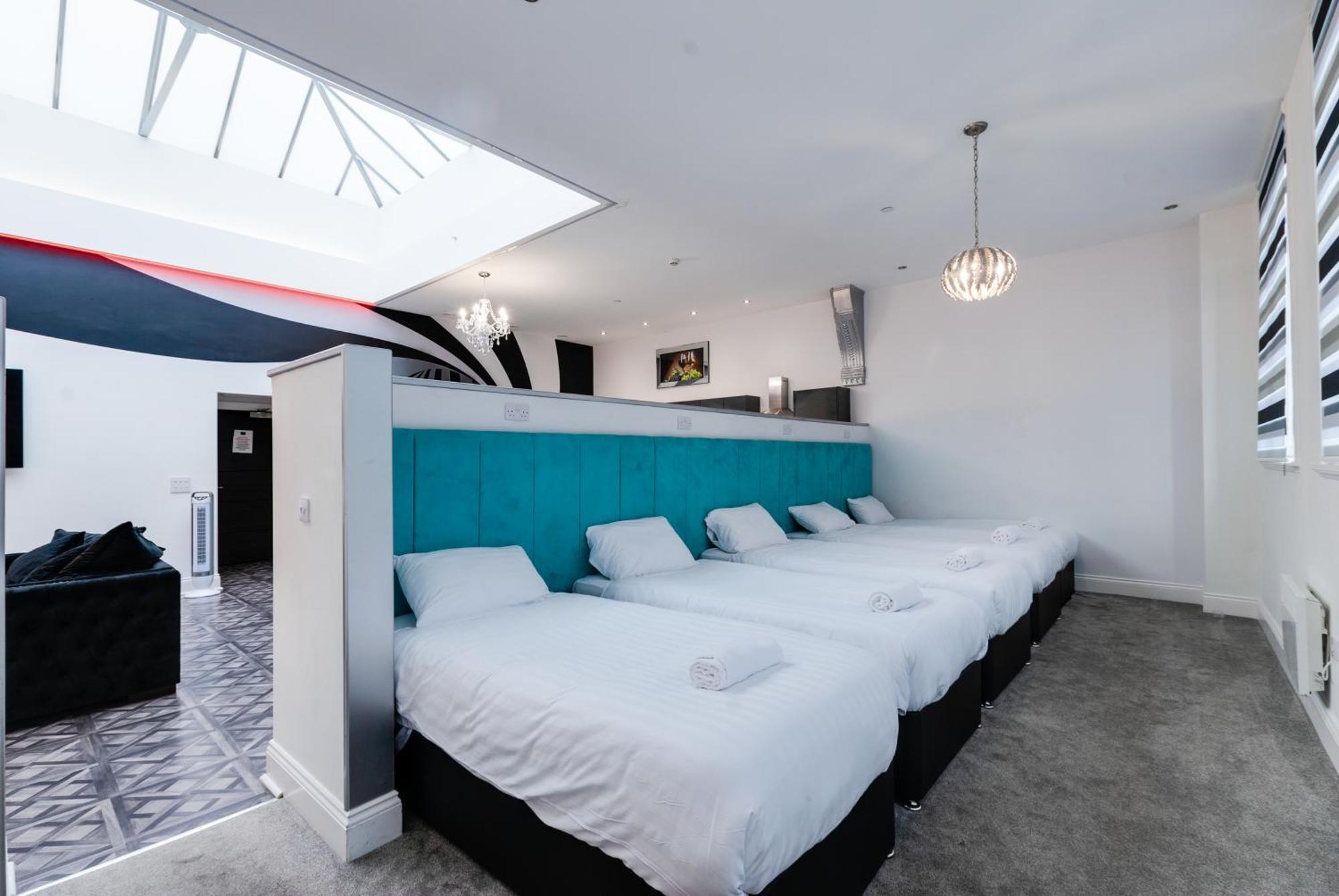 Temple Court Cavern Quarter Apartments By Happy Days Ливърпул Екстериор снимка
