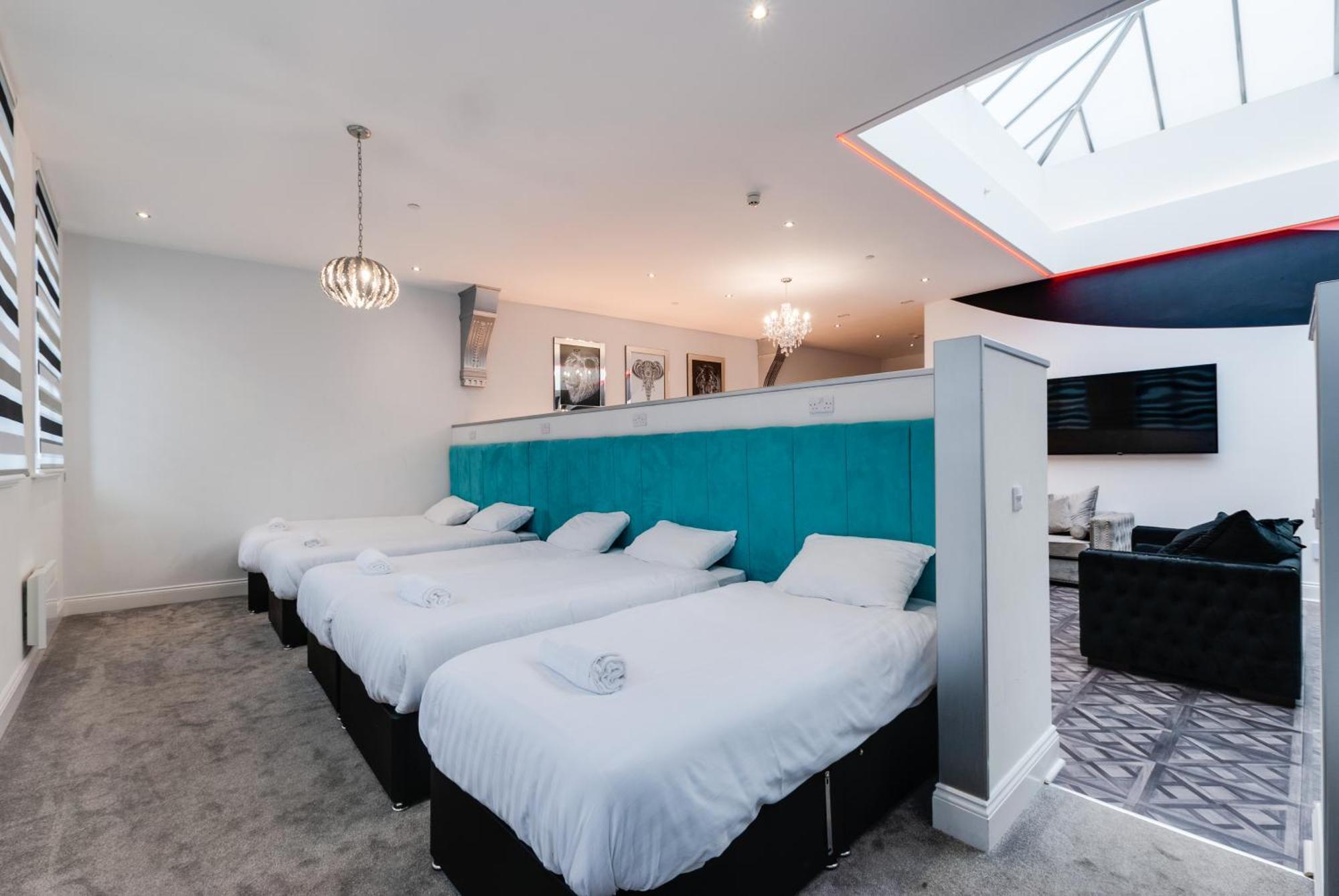 Temple Court Cavern Quarter Apartments By Happy Days Ливърпул Екстериор снимка
