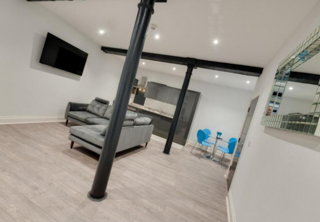 Temple Court Cavern Quarter Apartments By Happy Days Ливърпул Екстериор снимка