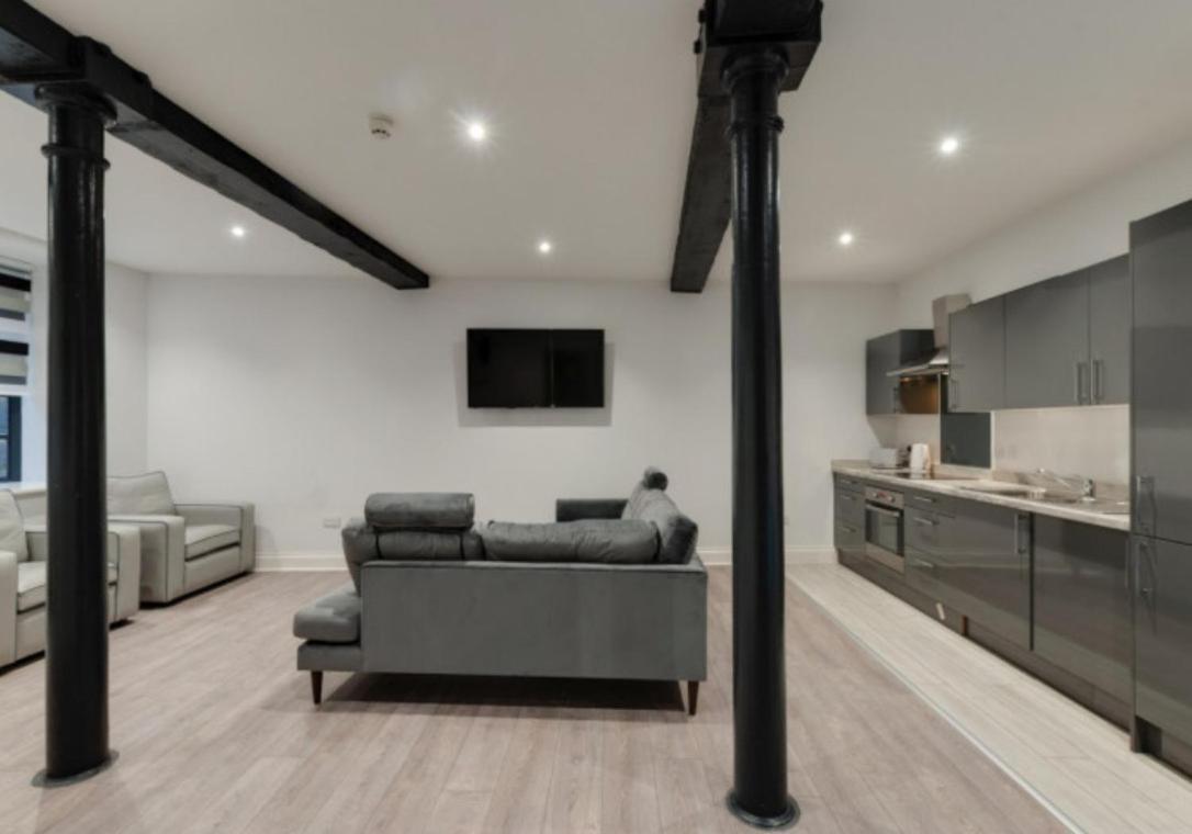 Temple Court Cavern Quarter Apartments By Happy Days Ливърпул Екстериор снимка